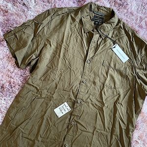 *NEW* Men’s Khaki Dress Shirt